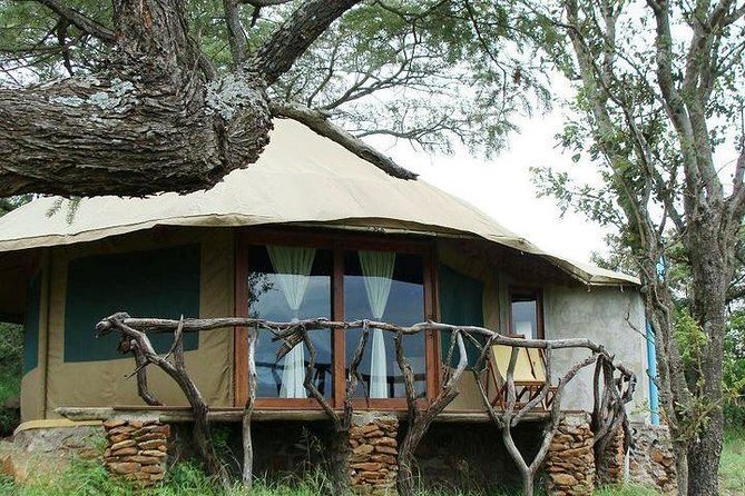 12 days Kenya and Tanzania safari private lodge from Nairobi - Day 6: The long transfer from Kenya into Tanzania