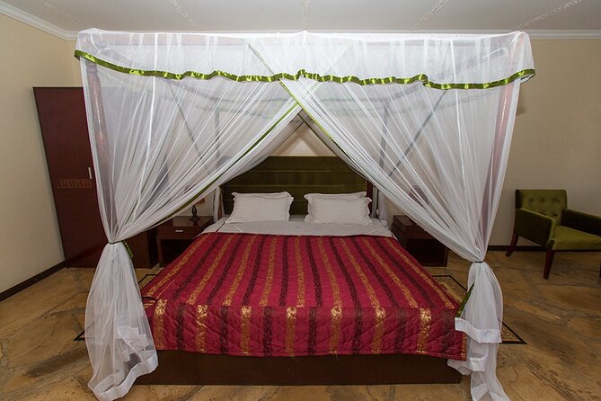 2 Days Amboseli Safari - Arriving at Kibo Safari Camp for lunch