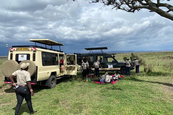 6 Day Nairobi-Amboseli-Maasai Mara Private Semi Luxury Tour - Day 3: The Long Move to Lake Nakuru