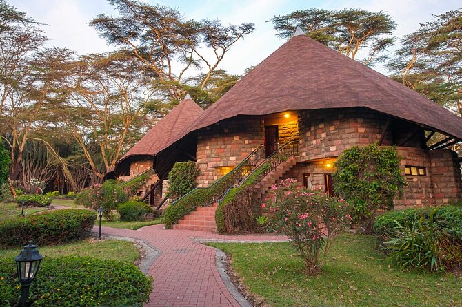 7 Day Private Jeep Safari, 5 star lodges with Balloon Ride Kenya - Amboseli and the view of Mount Kilimanjaro
