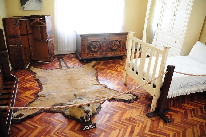 A visit to Karen Blixen Museum - Entering the house where Blixen lived
