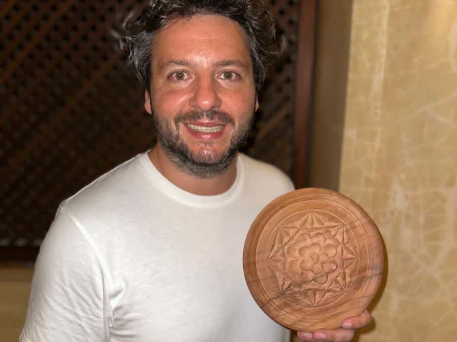 Beginner Swahili Woodcarving Classes with Woman Woodcarver - A good choice for families and small private groups