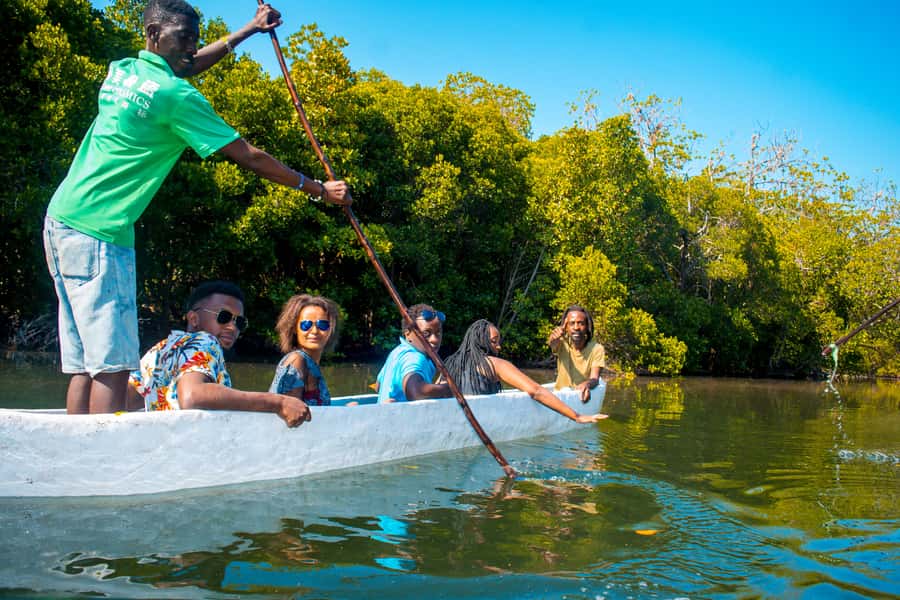 Blue Safari: Snorkeling at Watamu Marine Park & Seafood - Island lunch with grilled seafood