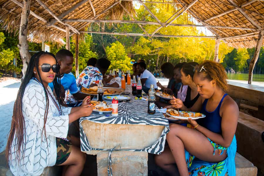 Blue Safari: Snorkeling at Watamu Marine Park & Seafood - What the mixed ratings mean for you