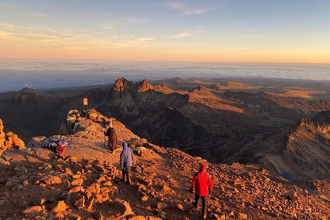 Conquer Mt Kenya in 4 Days Sirimon to Chogoria Route Adventure - Who should book this Mt Kenya adventure?