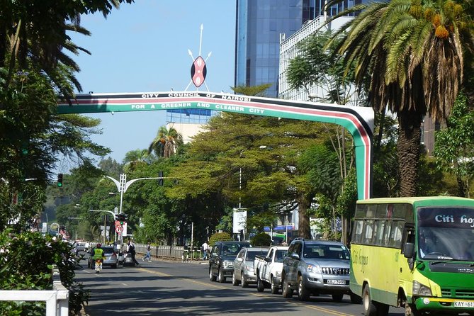 Day tour at the Nairobi city center - Lunch, shopping, and extra stops