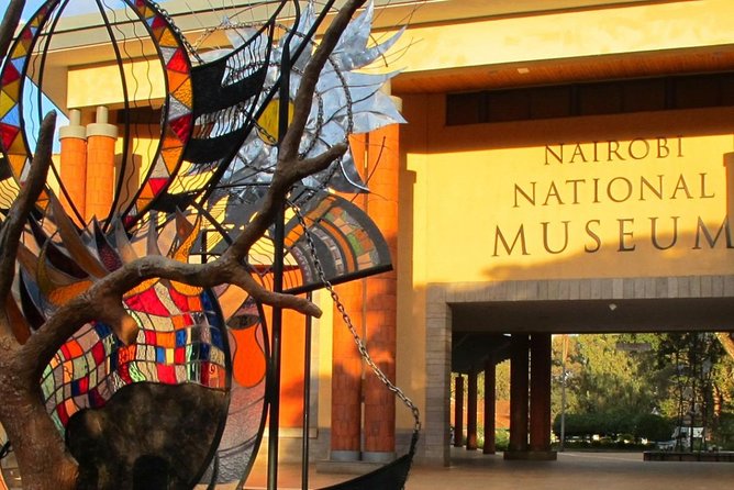 Day Tour Nairobi Museum, Giraffe Centre & Nairobi National Park - Guide quality and the value of a private vehicle
