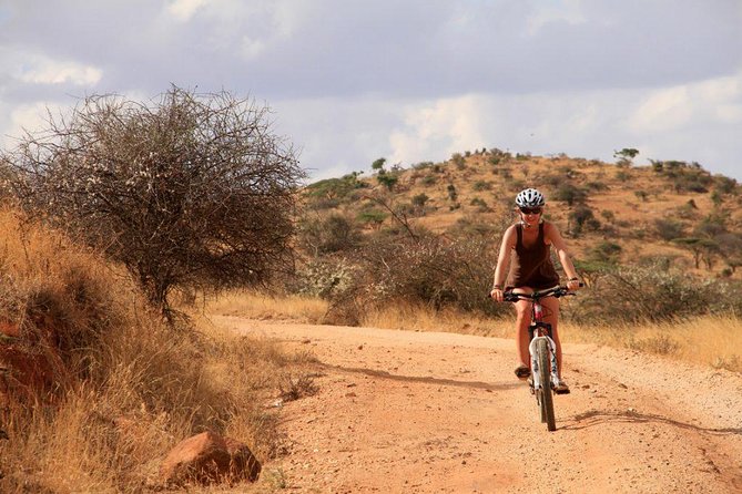 Day tour to Hell's Gate National park and optional Boat ride on lake Naivasha - The 7am departure and Rift Valley viewpoint