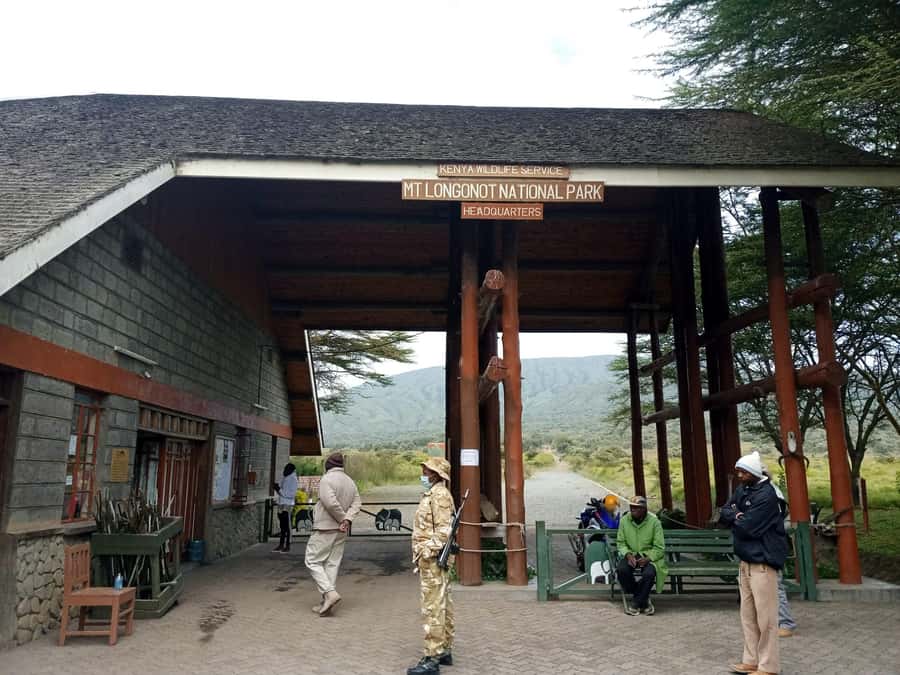Day tour to Mount Longonot - The 3.1-kilometer climb to the crater rim
