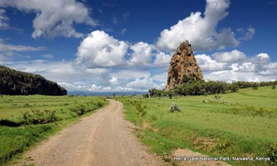 Day trip lake Naivasha and Hells gate - Leaving Nairobi before the roads fill