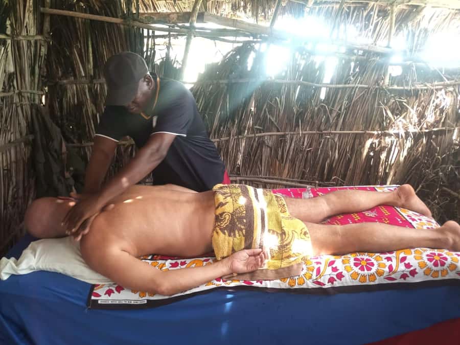 Diani Beach: Authentic Traditional Massage with Sea View - The Welcome Drink and Pre-Massage Conversation