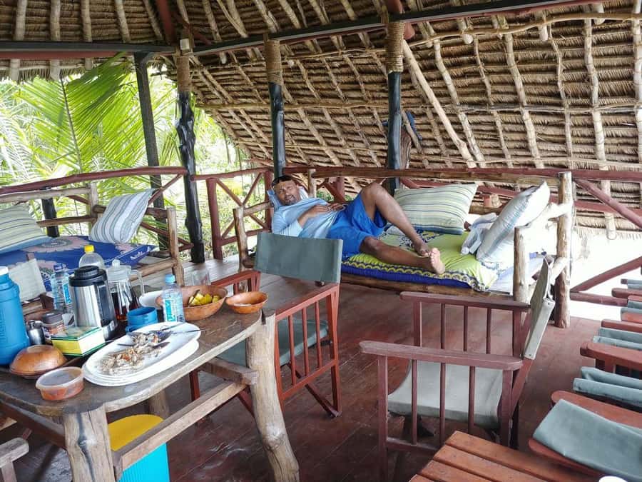 Diani Beach: Funzi Island Day Trip with Lunch - Seafood lunch in a small village setting