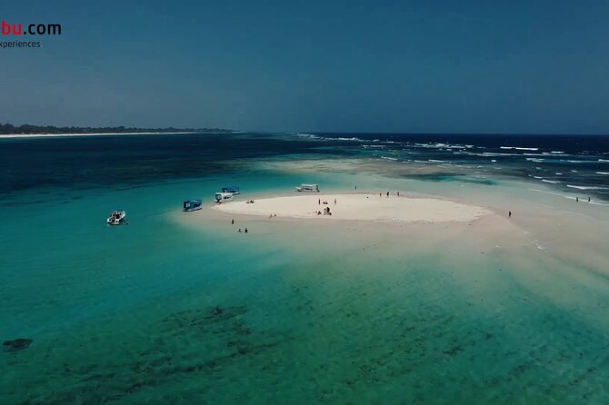 Diani Beach: Glass-bottom Boat Ride with Underwater Show - Meeting the Diani community without pressure