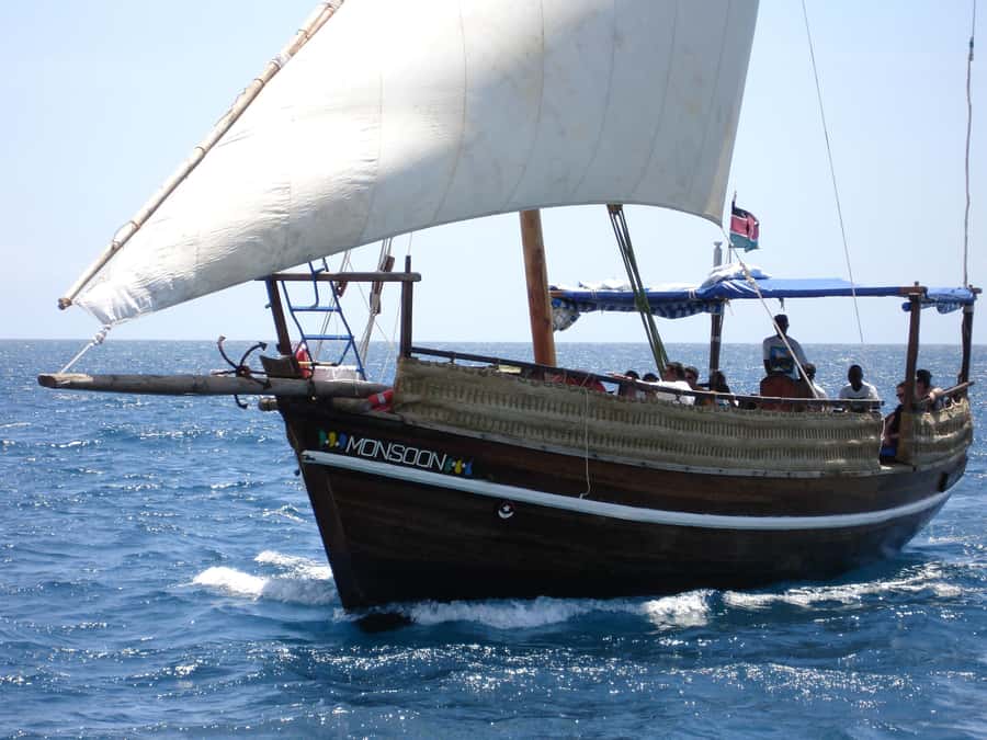 Diani Beach: Kisite Marine Park Dhow & Snorkeling with Lunch - From Diani Beach to Shimoni through rural Coast Province