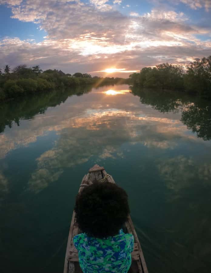 Diani Beach: Sunset Dhow Cruise with Dinner - The first 30 minutes on the traditional dhow