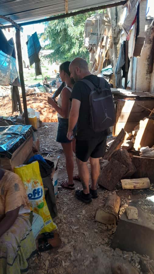 Diani: Full day Guided tour in Tiwi beach & Diani - A Swahili lunch in a local Ukunda restaurant