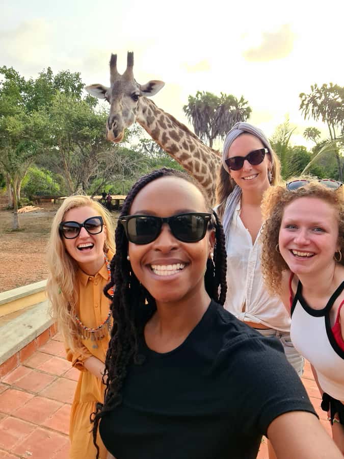 DIANI: SHARE A MEAL WITH GIRAFFES - Is $250 per person fair value?