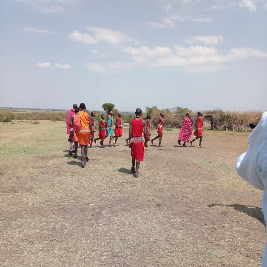 From Nairobi: 3 Days, 2 Nights Maasai Mara Group Safari - A Maasai village visit with some limits