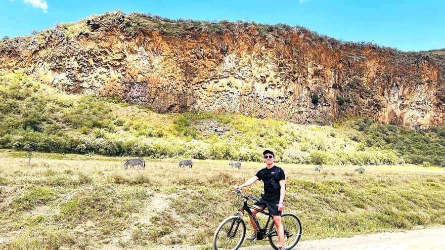 From Nairobi: Day Trip to Hells gate and Lake Naivasha - The early ride from Nairobi