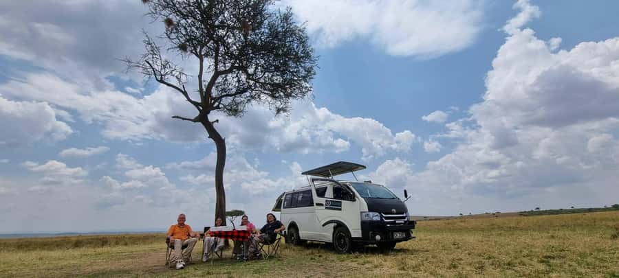 From Nairobi: Maasai Mara 1-Day Safari: AW, Lunch & Pickup - The early Nairobi departure