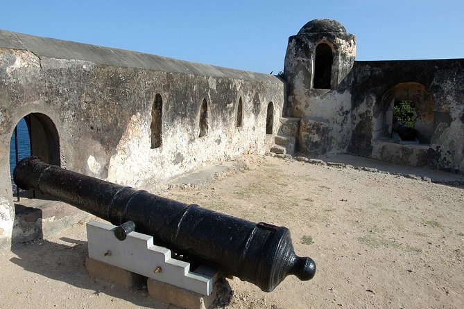 Full Day Mombasa Excursion Tour - Old Town and the market: Mombasa on foot