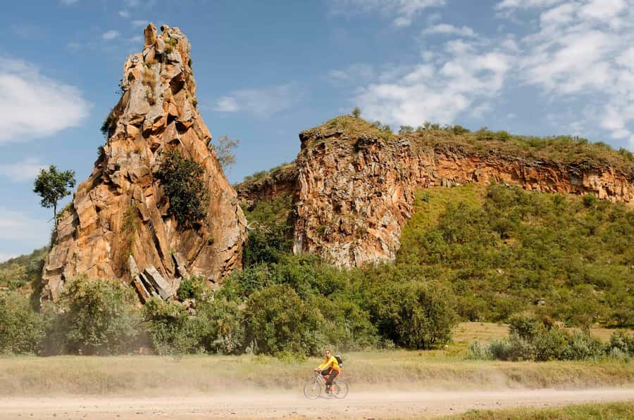 Hellsgate and Lake Naivasha Day Trip from Nairobi - A possible Maasai village visit adds local context