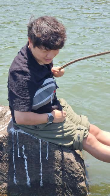 Kisumu Lake Victoria Boat Ride and Hippo Hunt - A drink, local food, and time to ask questions