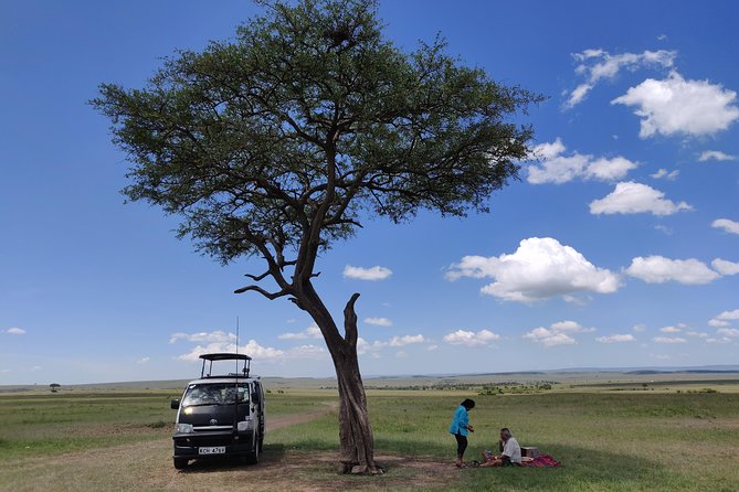 Maasai Mara Safari!! - Day one: lunch, rest, and the 4:30 p.m. game drive
