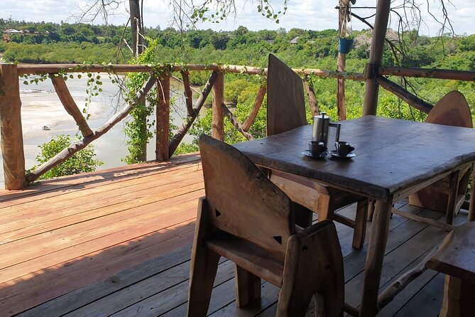 Magical Storytelling Swahili Dinner in the Bushbaby Treehouse - Sunset and a sundowner around 5:15 pm