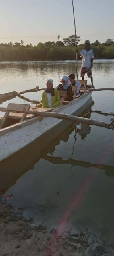 mangrove tour - Guides, languages, and the human side