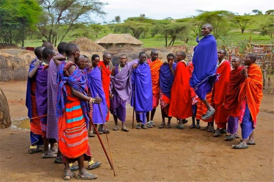 Masai Village Cultural Day Tour from Nairobi - The handicraft market and spending decisions