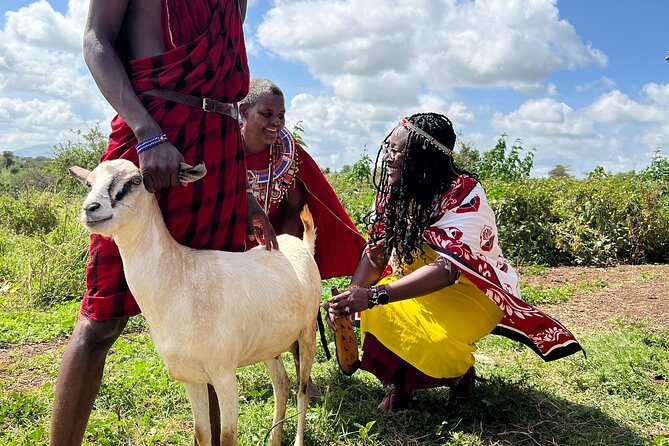 Masai village Day Tour Experience - Food, clothing, music, and the shape of the visit