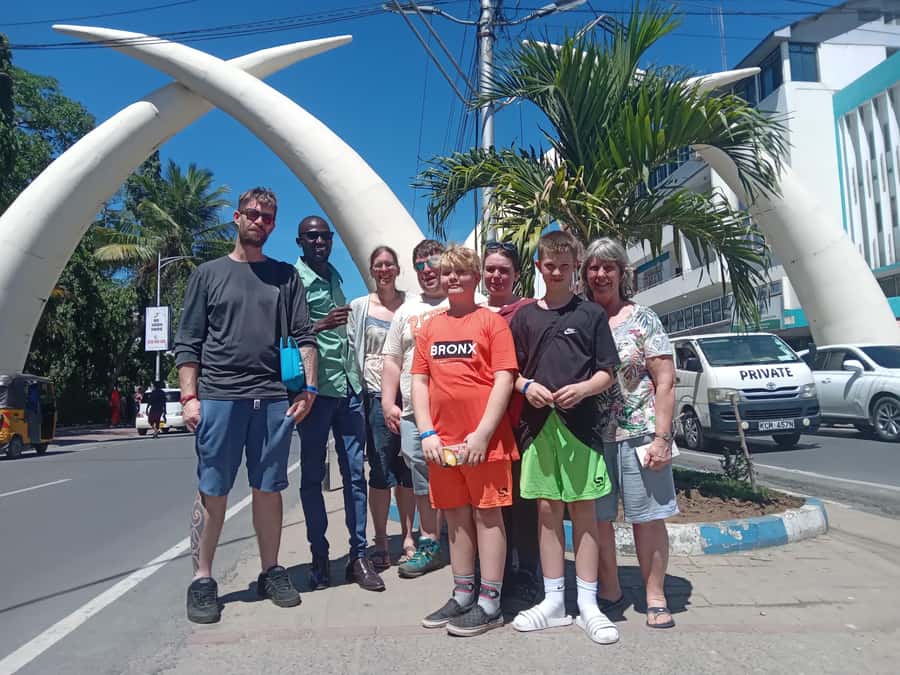 Mombasa City Tour,Fortjesus,Oldtown,Tusks and Spice Market. - Walking through Mombasa Old Town