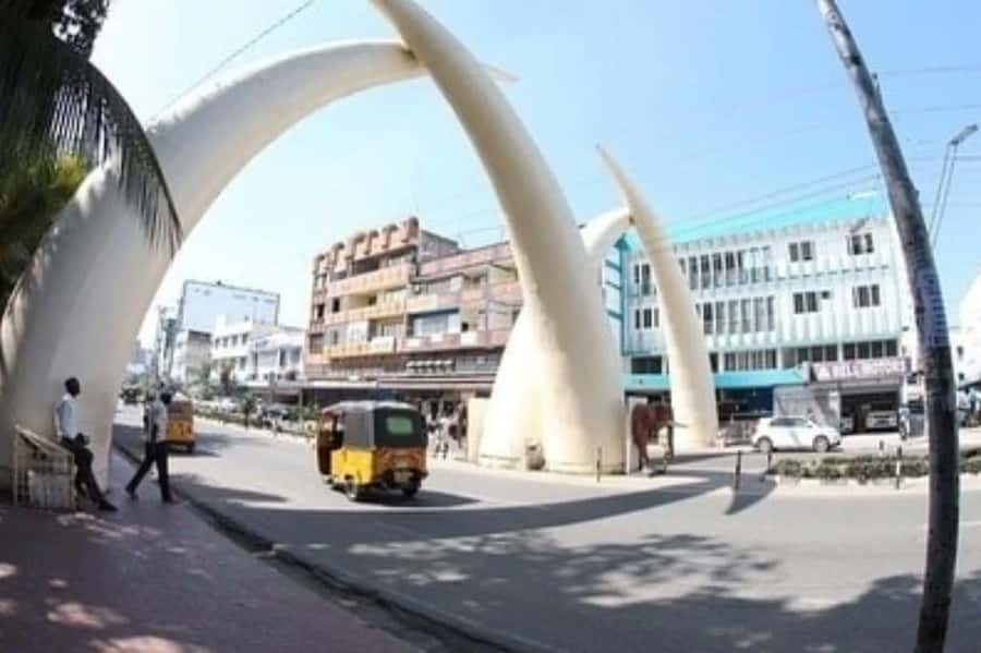 Mombasa Old Town Walking Tour - Old Town streets reward a slow pace