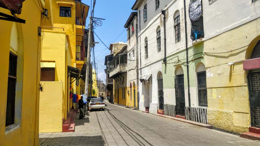 Mombasa: Private City Tour with Fort Jesus & Haller Park - A quiet Hindu temple before the market
