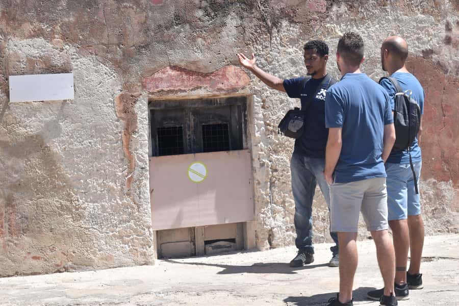 Mombasa Tour by Ghalib - Walking through Mombasa Old Town