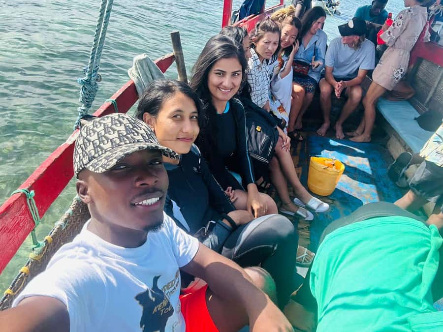 Mombasa walking tour - Monuments, parks, and optional additions