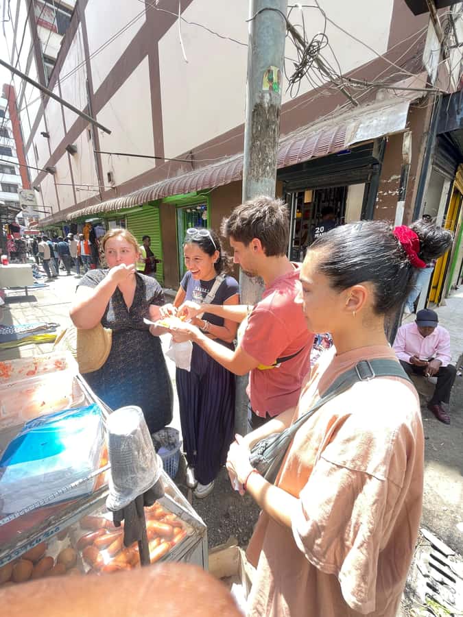 Nairobi: 1 Hour Gastronomic and Street Food tour of Nairobi - Ten minutes at a Nairobi food market