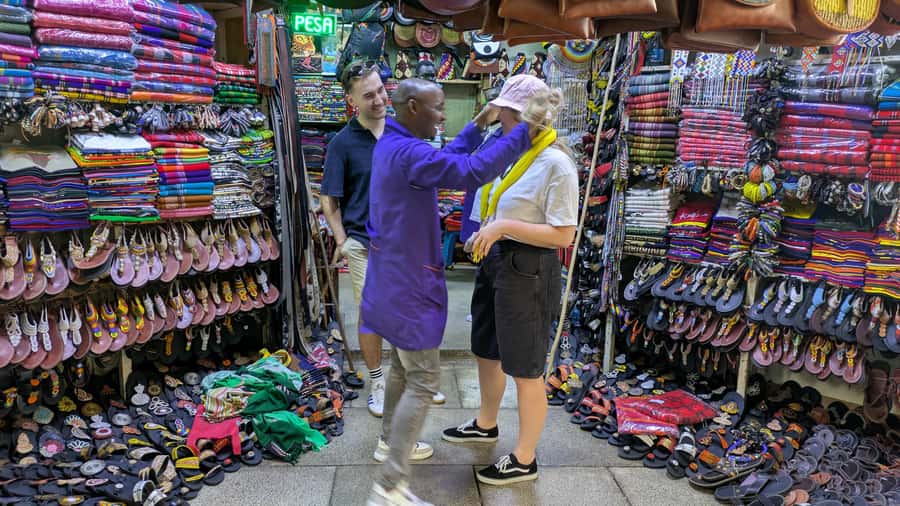 Nairobi City: Walking tour with Lifestyle and History. - City Market: shopping with a local translator