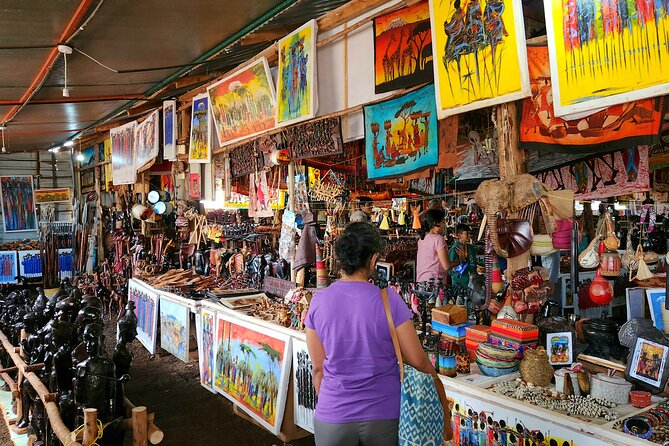 Nairobi cultural souvenir shopping tour with a local - Aqeeq Galleria: a serious look at East African gemstones