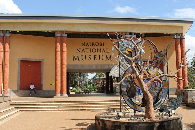 Nairobi Historical Walking City Tour - Starting at Jeevanjee Gardens