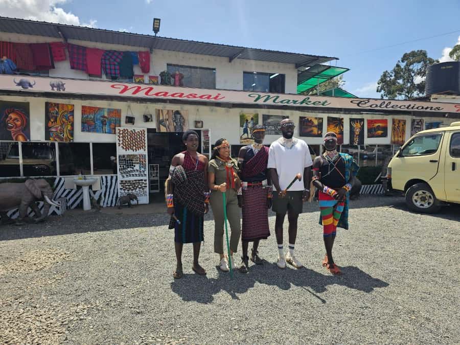 Nairobi: Hop on Hop off and Maasai market Collections Visit - Bomb Blast Memorial Park and a difficult piece of history