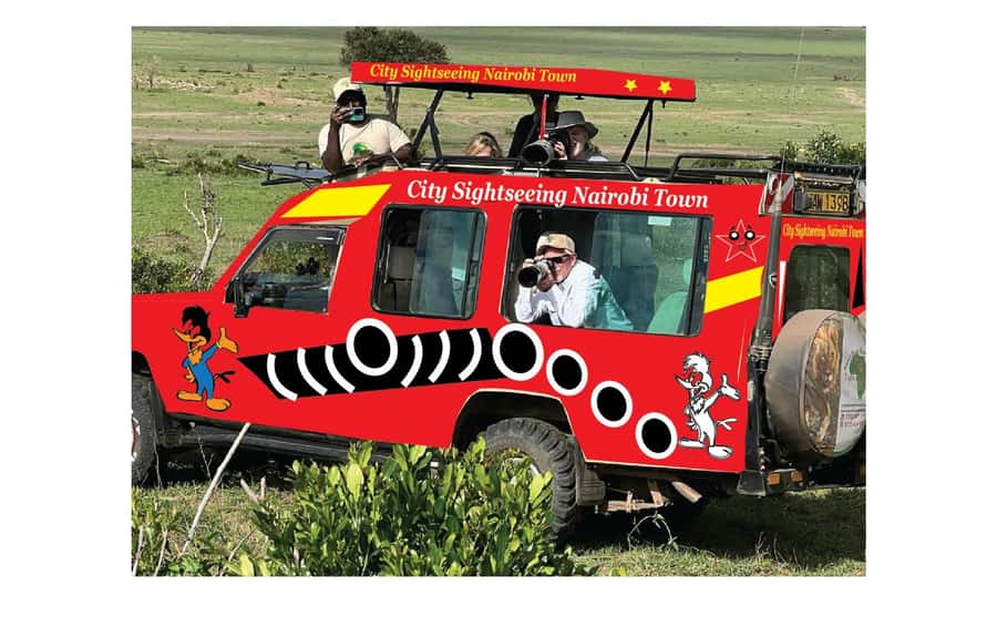 Nairobi: Hop on Hop off and Maasai market Collections Visit - Nairobi Railway Museum and the city’s transport story
