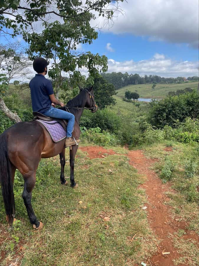 Nairobi: Horseback Riding Tour Through Maize Plantation - Why this ride is different from a city activity