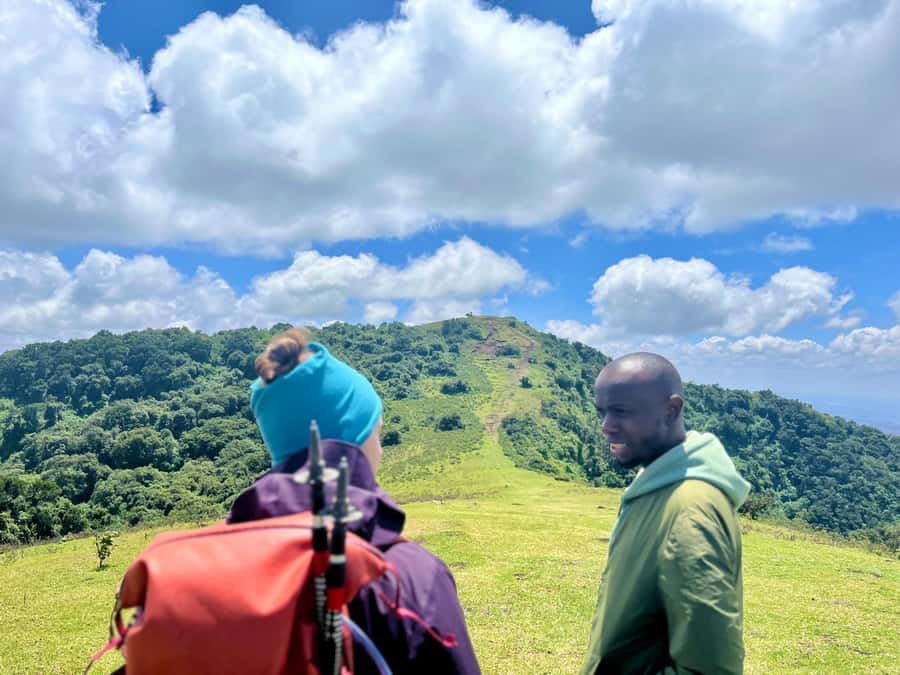 NAIROBI:Ngong Hills Day Hike,Group Tour - Starting at the gate and entering the trail