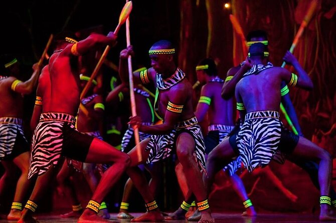 Nairobi Nightlife and Safari Park Hotel Dinner Experience - Staying Later for Kenyan Music and Dancing