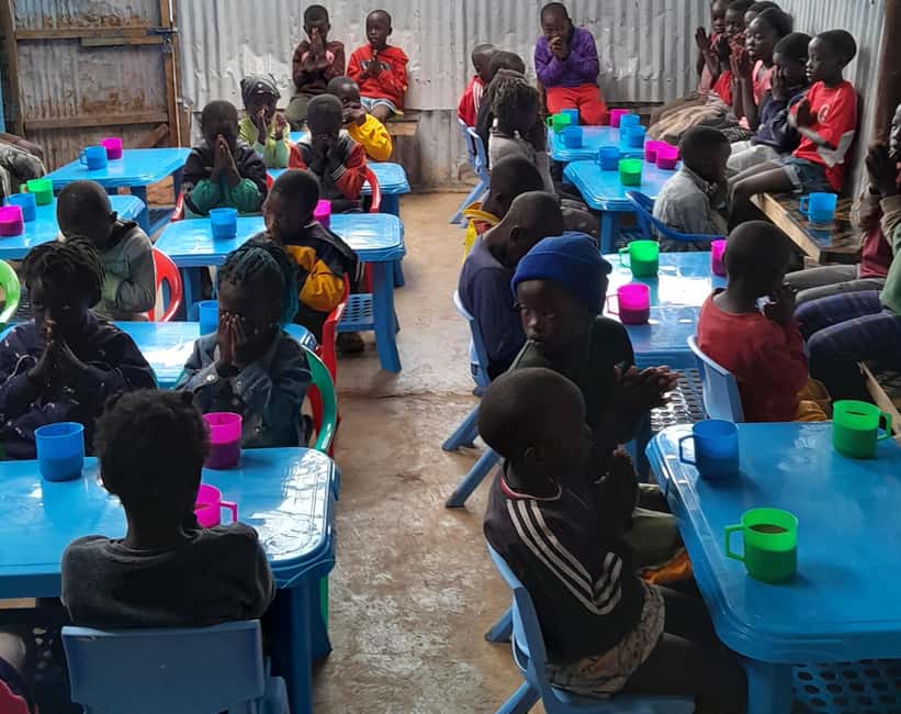 Nairobi: Volunteer at KCOOP Children’s Centre in Kibera Slum - Reading, tutoring, and creative sessions