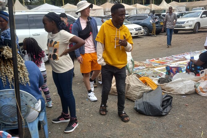 Nairobi Walking City Tour - Jeevanjee Gardens: a quiet pause in the city center