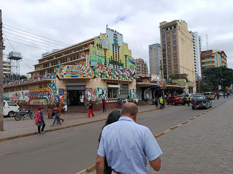 Nairobi Walking Tour, GiraffeCentre & Souvenir Shopping Tour - Kazuri Beads Factory and the meaning of handmade souvenirs