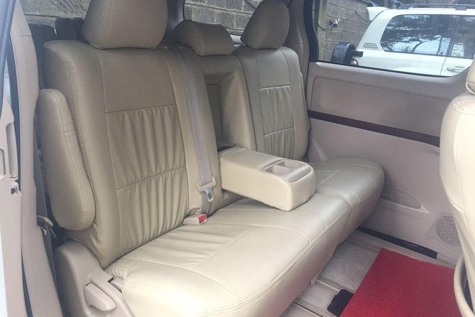 Private Luxury car hire for transfer from Nairobi to Arusha - Pickup from Nairobi hotel, apartment, or airport